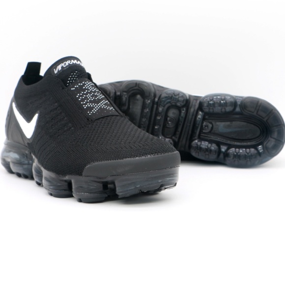 Women Nike air vapormax flyknit moc 2 athletic shoes - Picture 2 of 6